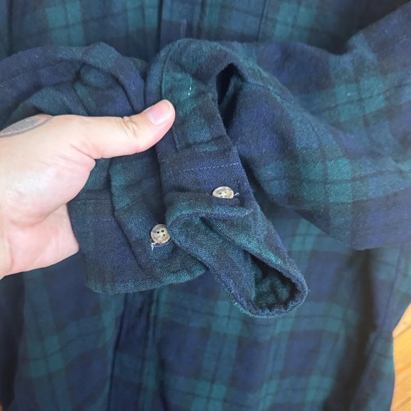 Pendleton Fireside Black and Green Plaid Casual Button Down Shirt Size Large - Picture 5 of 6